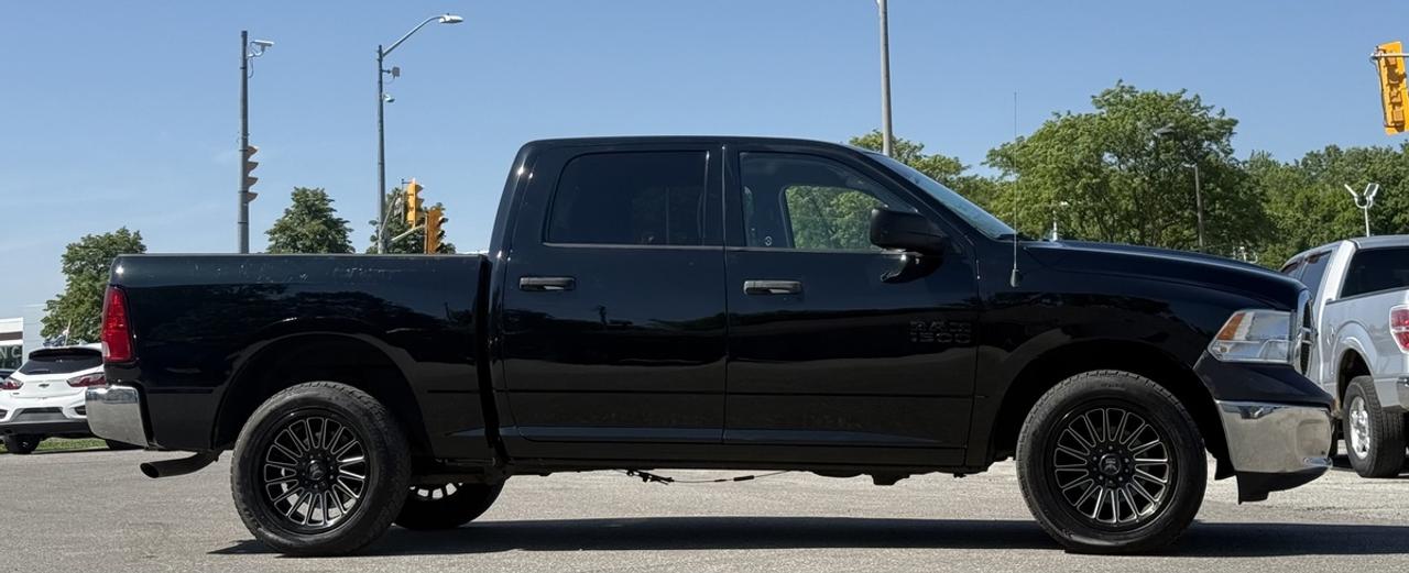 2017 RAM 1500 TRADESMAN Photo