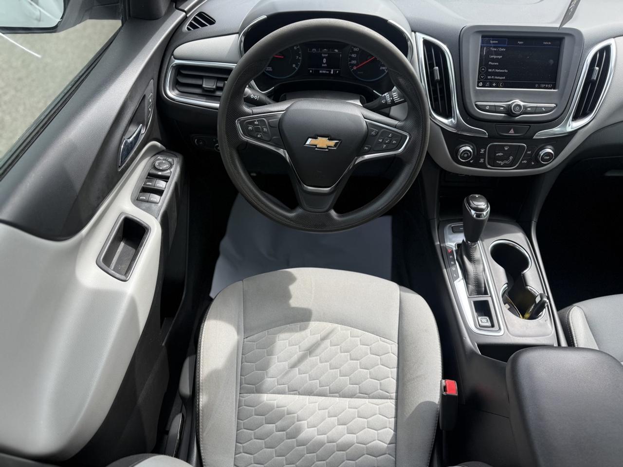 2019 Chevrolet Equinox LS Photo
