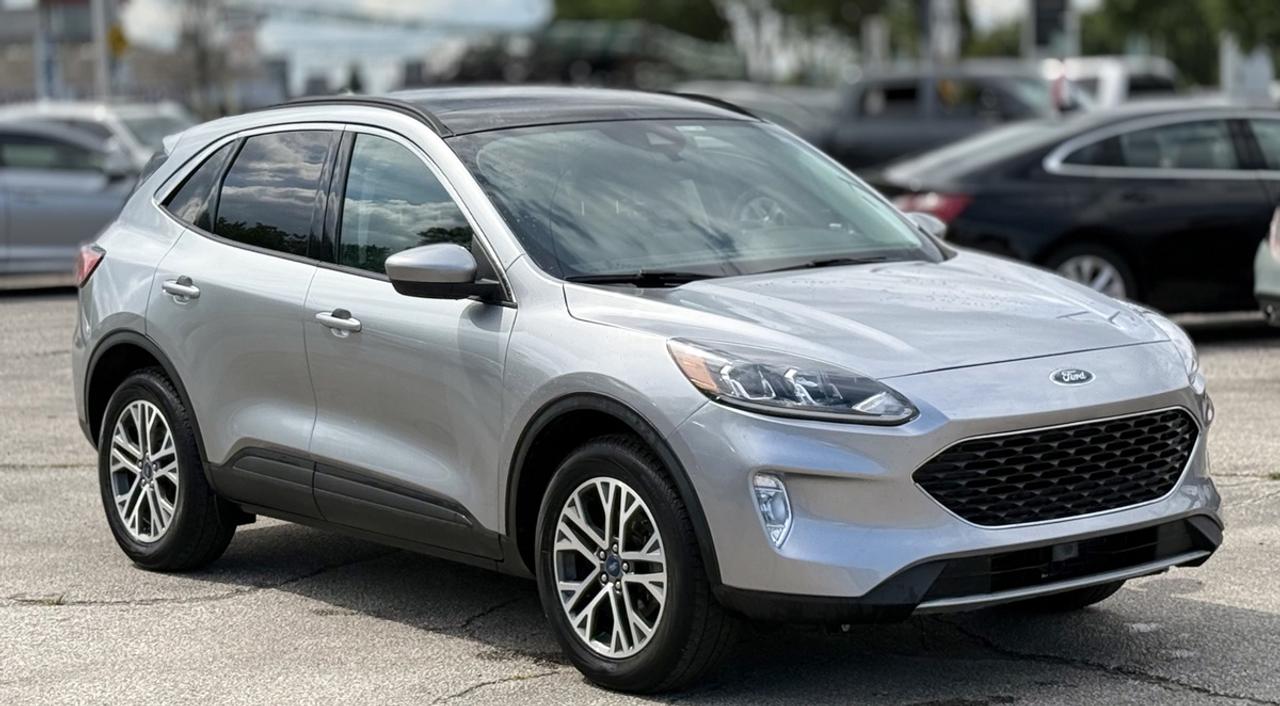 2022 Ford Escape SEL Photo