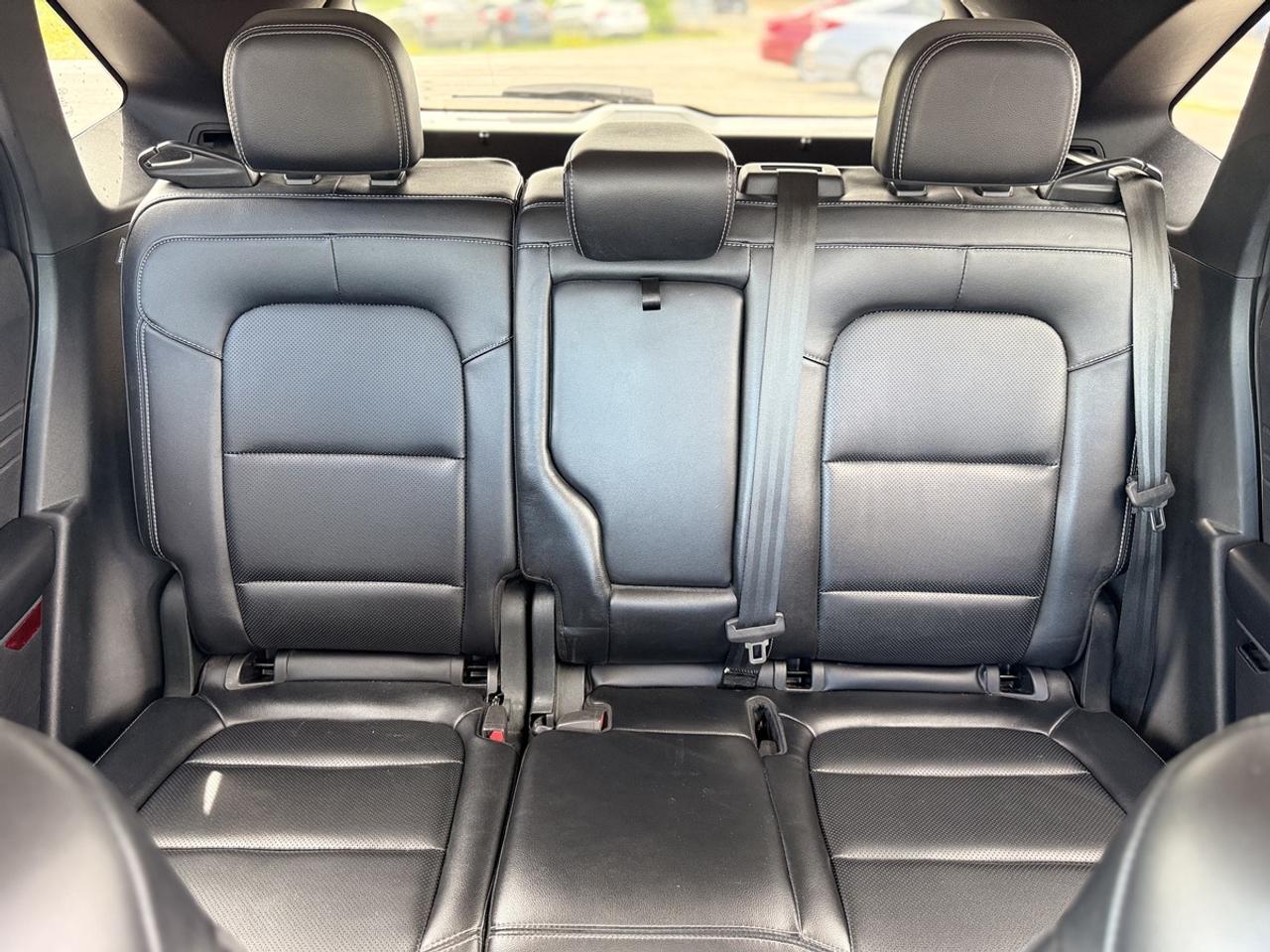 2022 Ford Escape SEL Photo