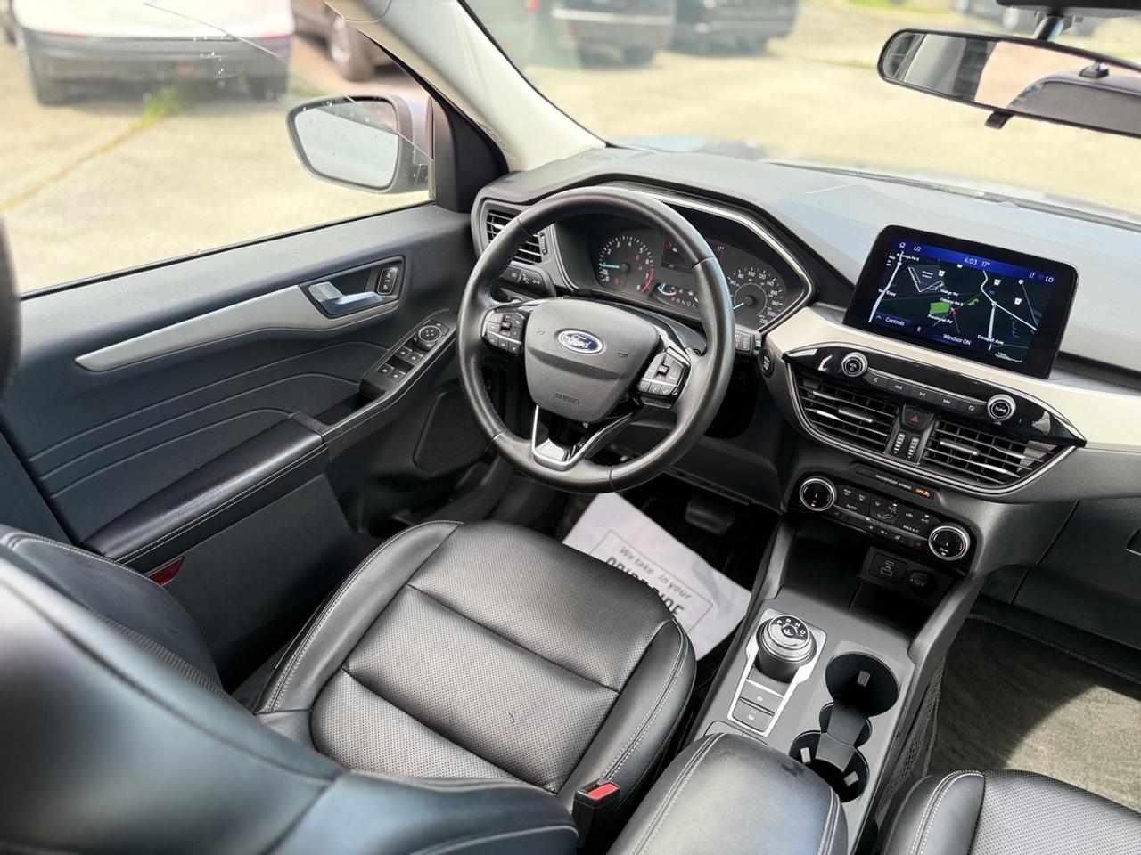 2022 Ford Escape SEL Photo