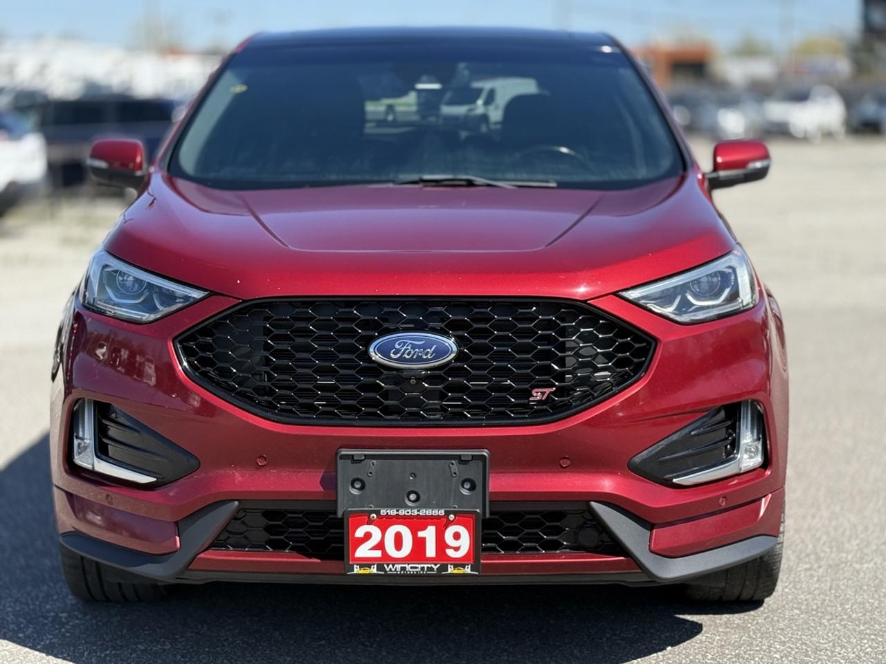 2019 Ford Edge ST Photo0