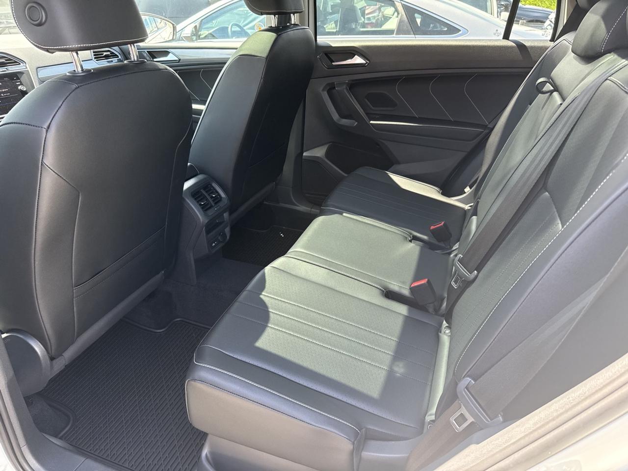 2022 Volkswagen Tiguan COMFORTLINE 4MOTION AWD - PANO ROOF - LEATHER! Photo