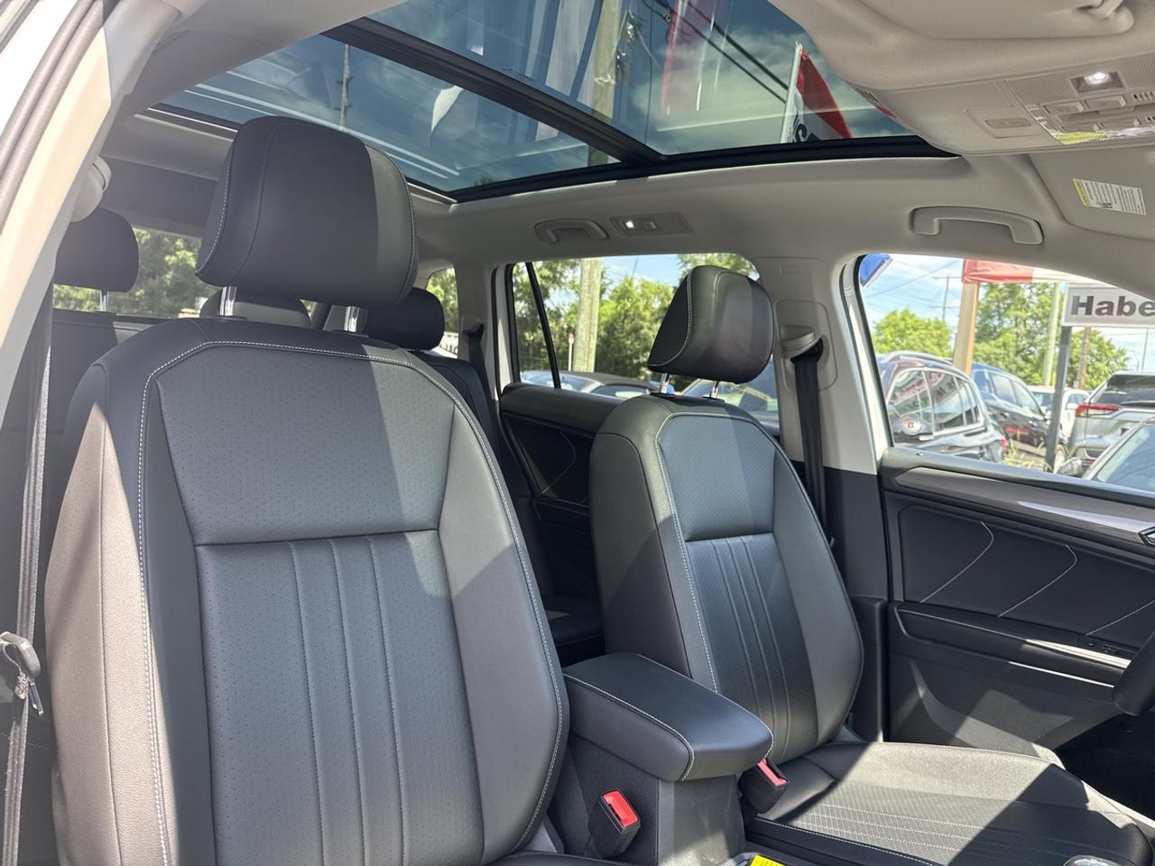 2022 Volkswagen Tiguan COMFORTLINE 4MOTION AWD - PANO ROOF - LEATHER! Photo