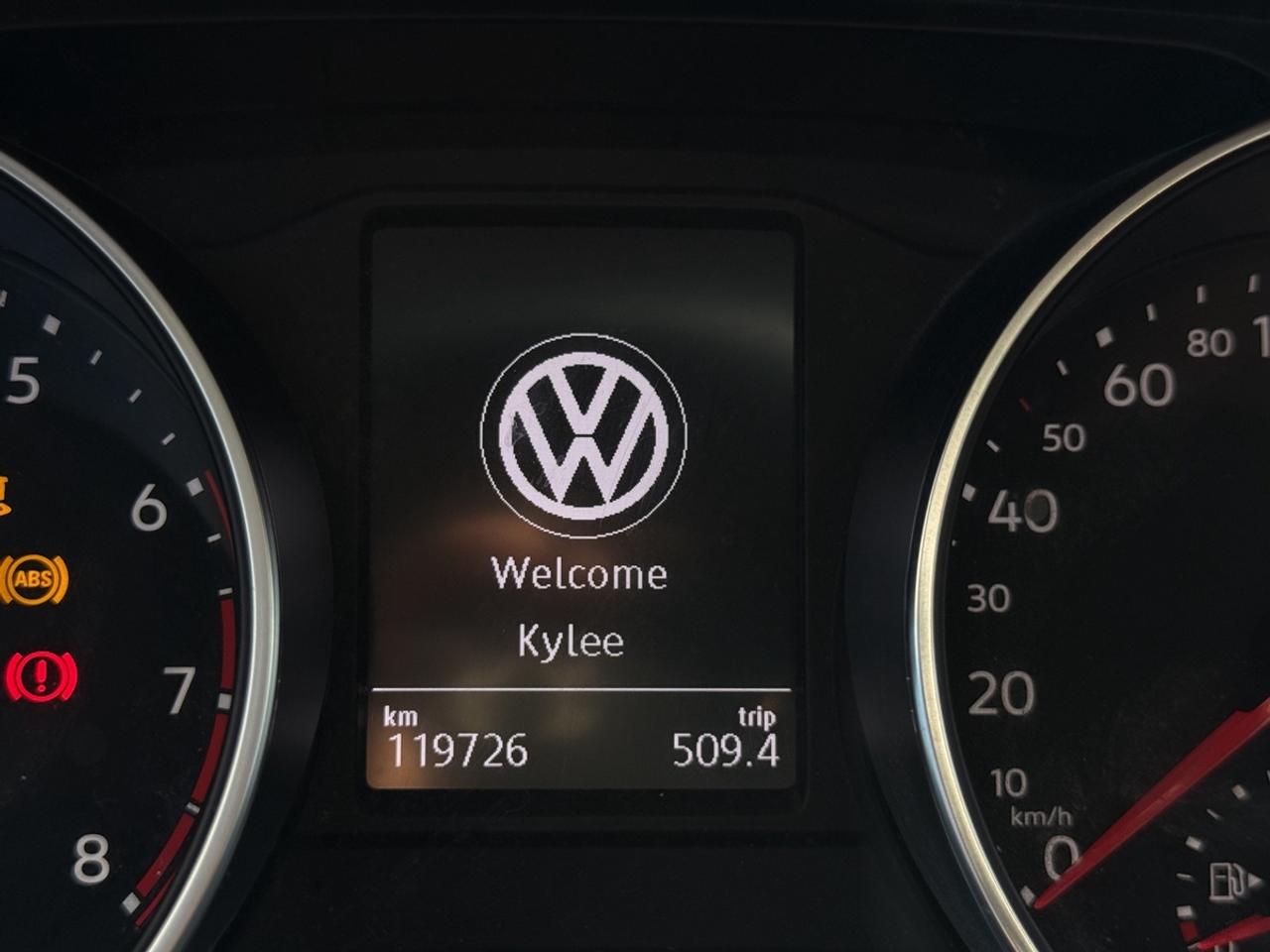2018 Volkswagen Tiguan S Photo