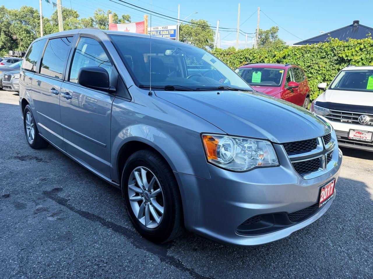 2017 Dodge Grand Caravan SXT - 7 PASSENGER - REAR DVD - R.CAM - RUST PROOFE Photo