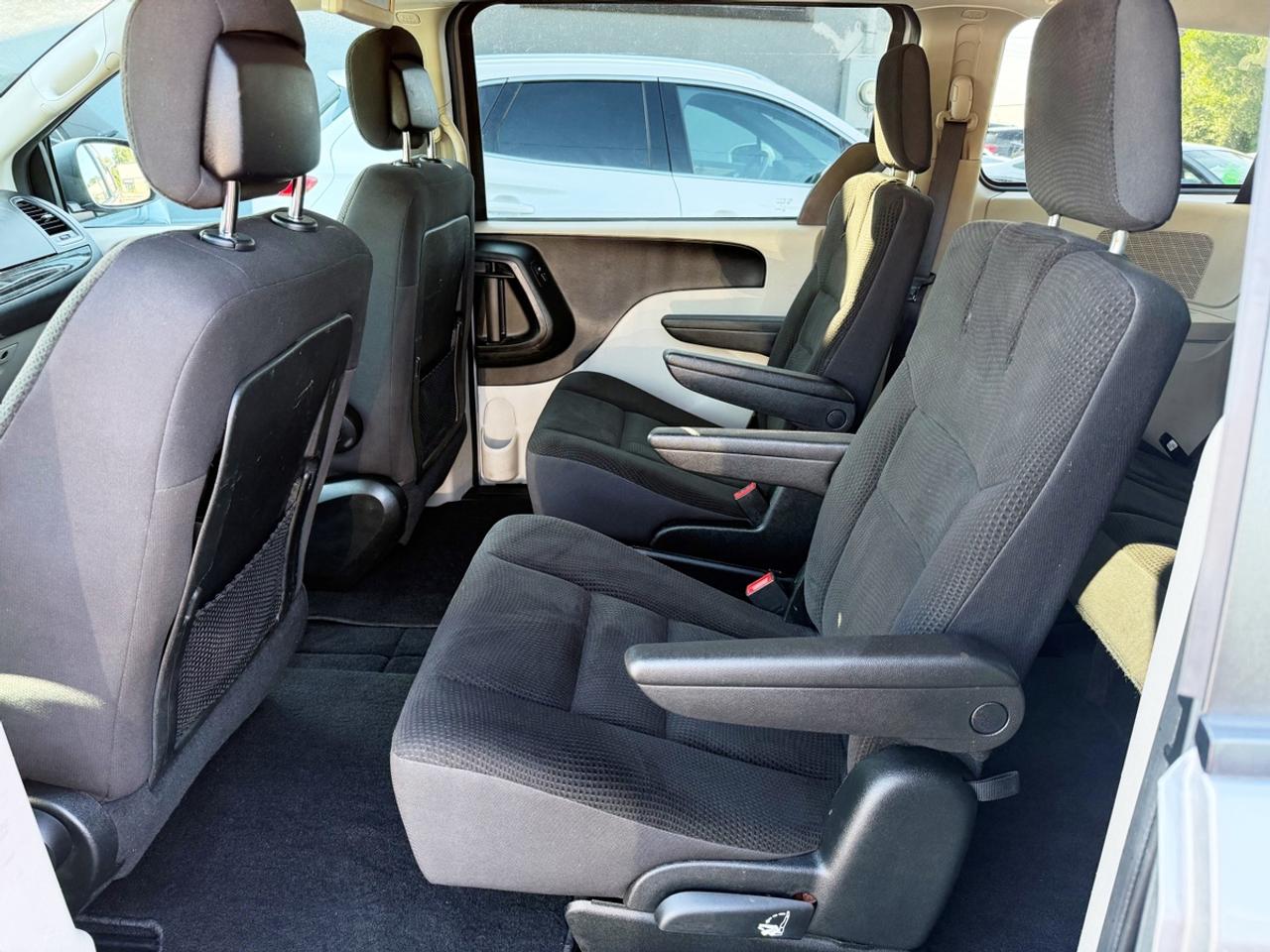 2017 Dodge Grand Caravan SXT - 7 PASSENGER - REAR DVD - R.CAM - RUST PROOFE Photo