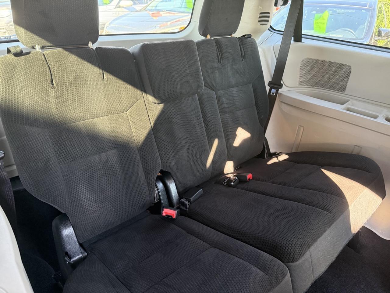 2017 Dodge Grand Caravan SXT - 7 PASSENGER - REAR DVD - R.CAM - RUST PROOFE Photo