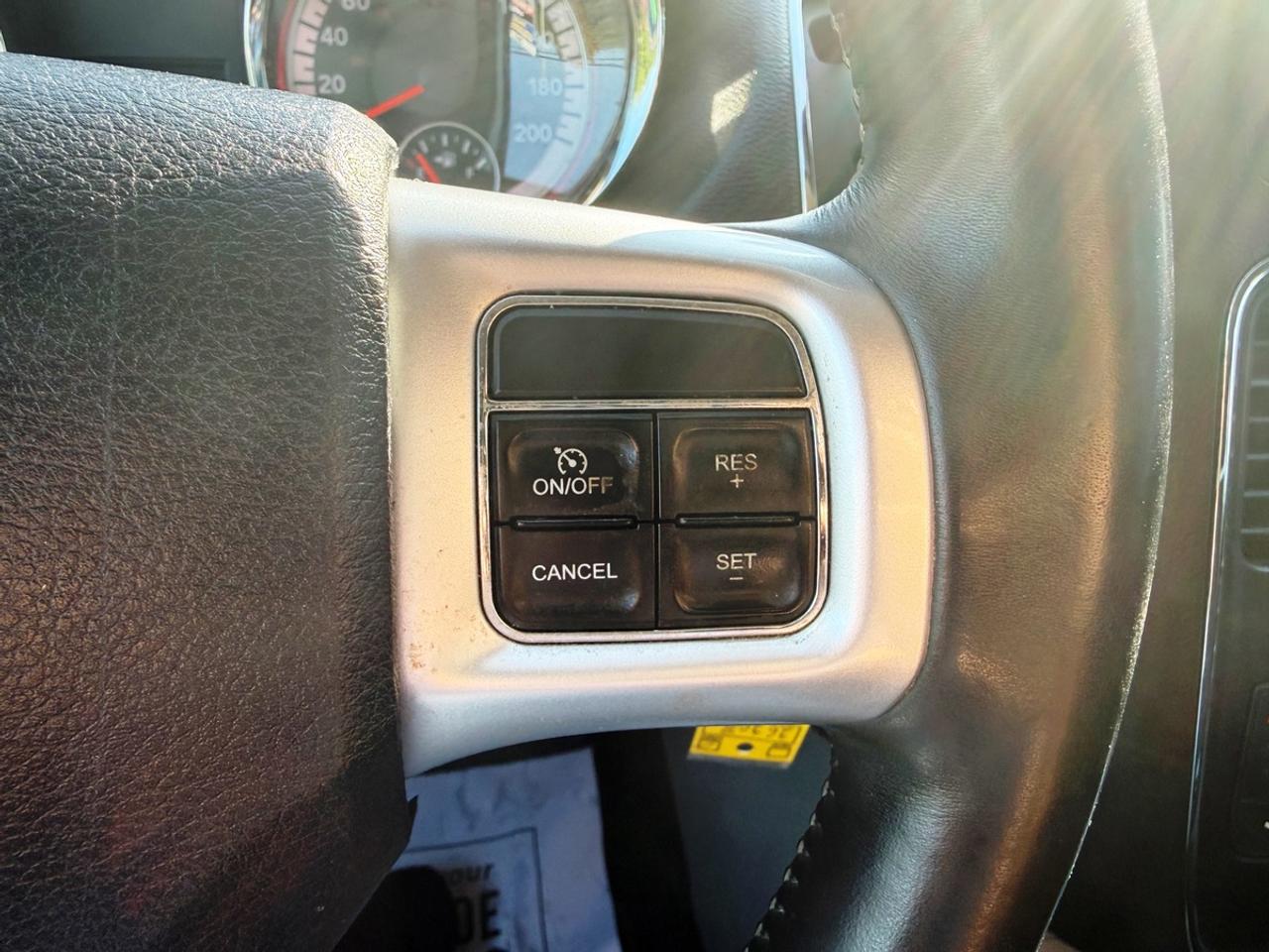 2017 Dodge Grand Caravan SXT - 7 PASSENGER - REAR DVD - R.CAM - RUST PROOFE Photo