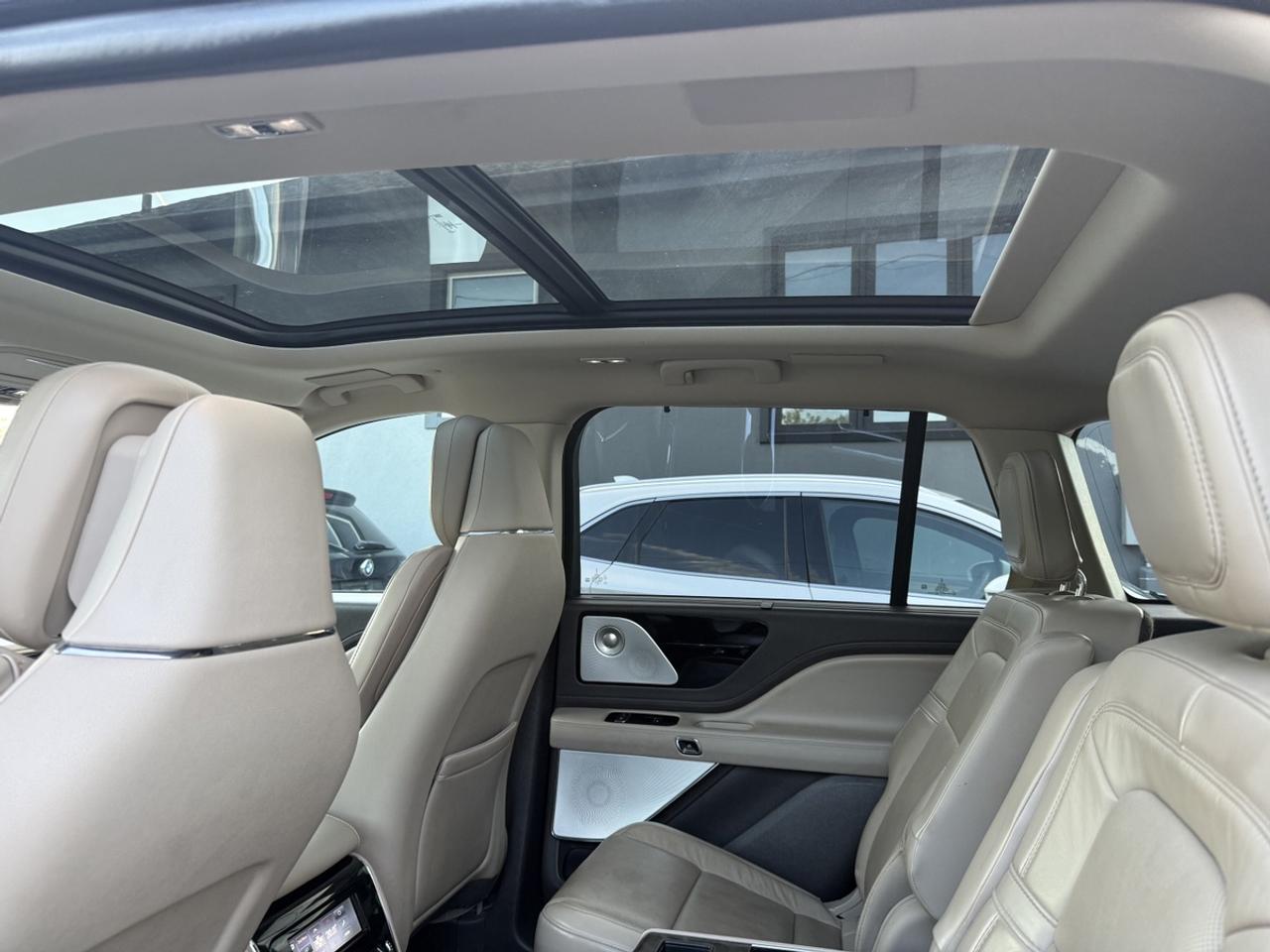 2021 Lincoln Aviator GRAND TOURING AWD - PLUG-IN HYBRID - NAVI - PANO! Photo