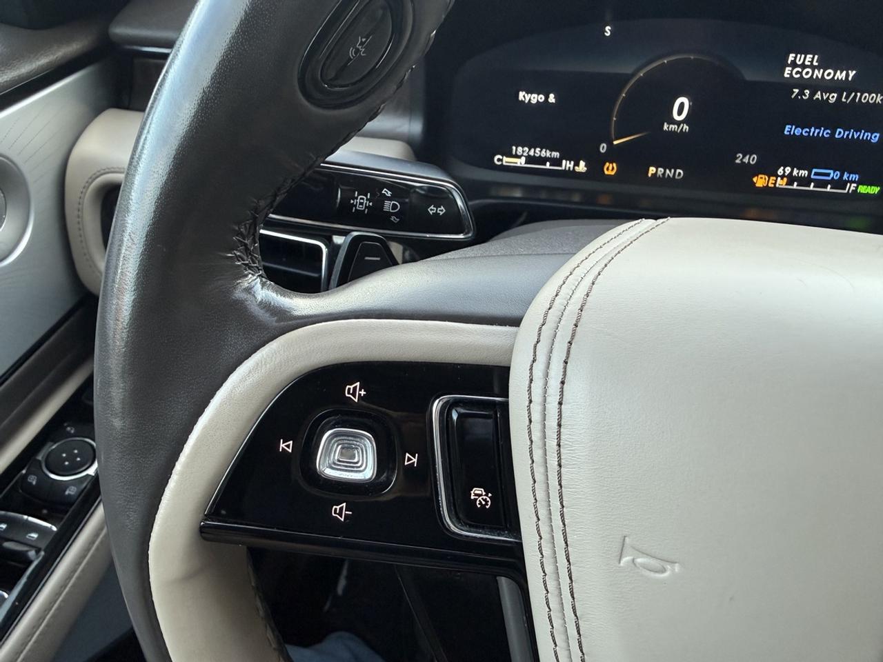 2021 Lincoln Aviator GRAND TOURING AWD - PLUG-IN HYBRID - NAVI - PANO! Photo
