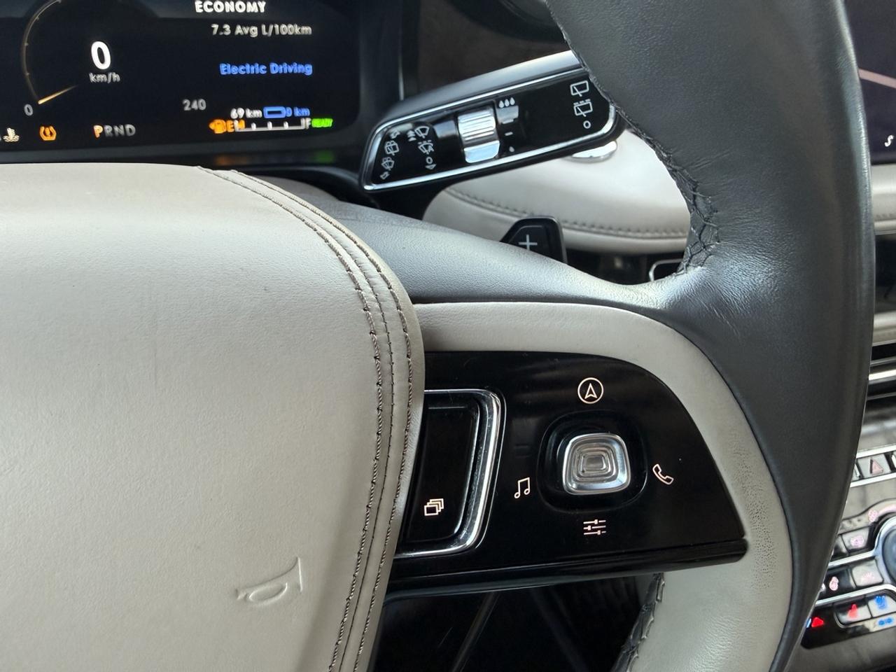 2021 Lincoln Aviator GRAND TOURING AWD - PLUG-IN HYBRID - NAVI - PANO! Photo