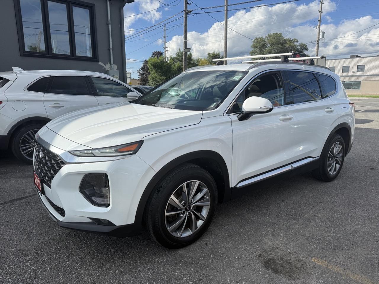 2019 Hyundai Santa Fe PREFERRED AWD - ONE OWNER - NO ACCIDENTS! Photo5