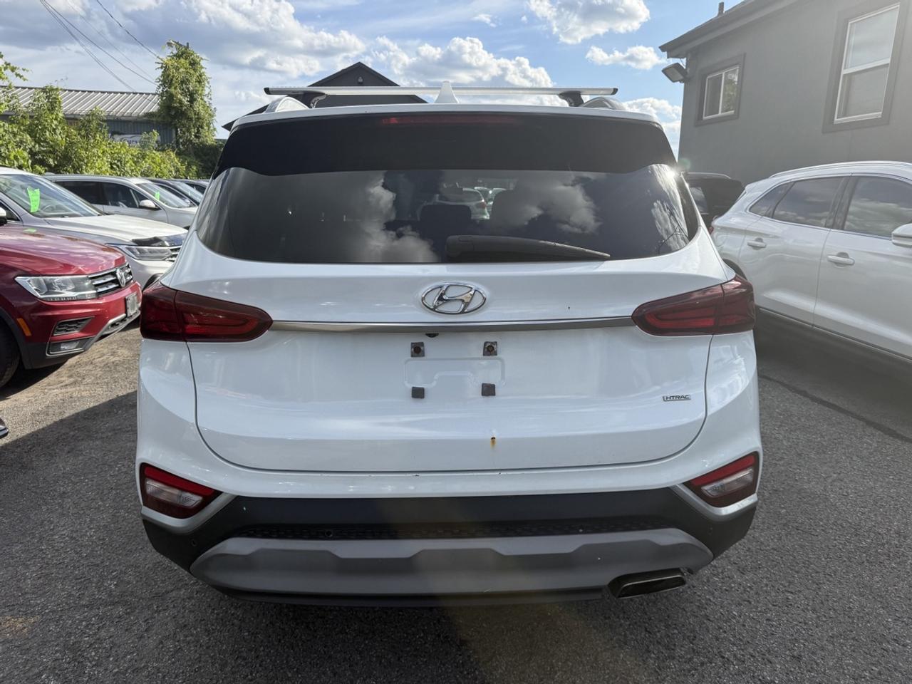 2019 Hyundai Santa Fe PREFERRED AWD - ONE OWNER - NO ACCIDENTS! Photo