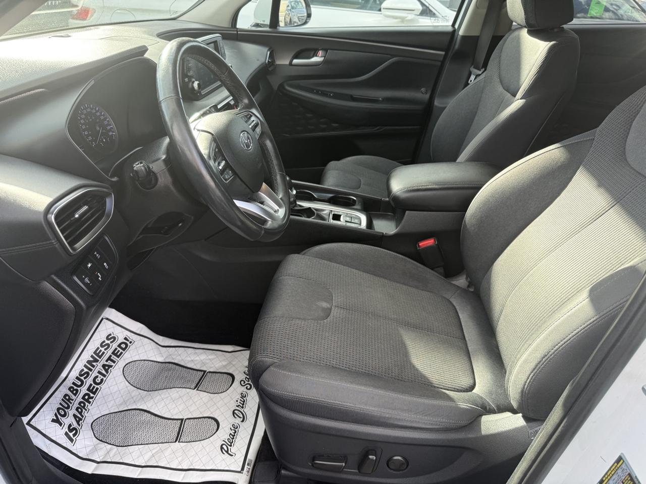 2019 Hyundai Santa Fe PREFERRED AWD - ONE OWNER - NO ACCIDENTS! Photo