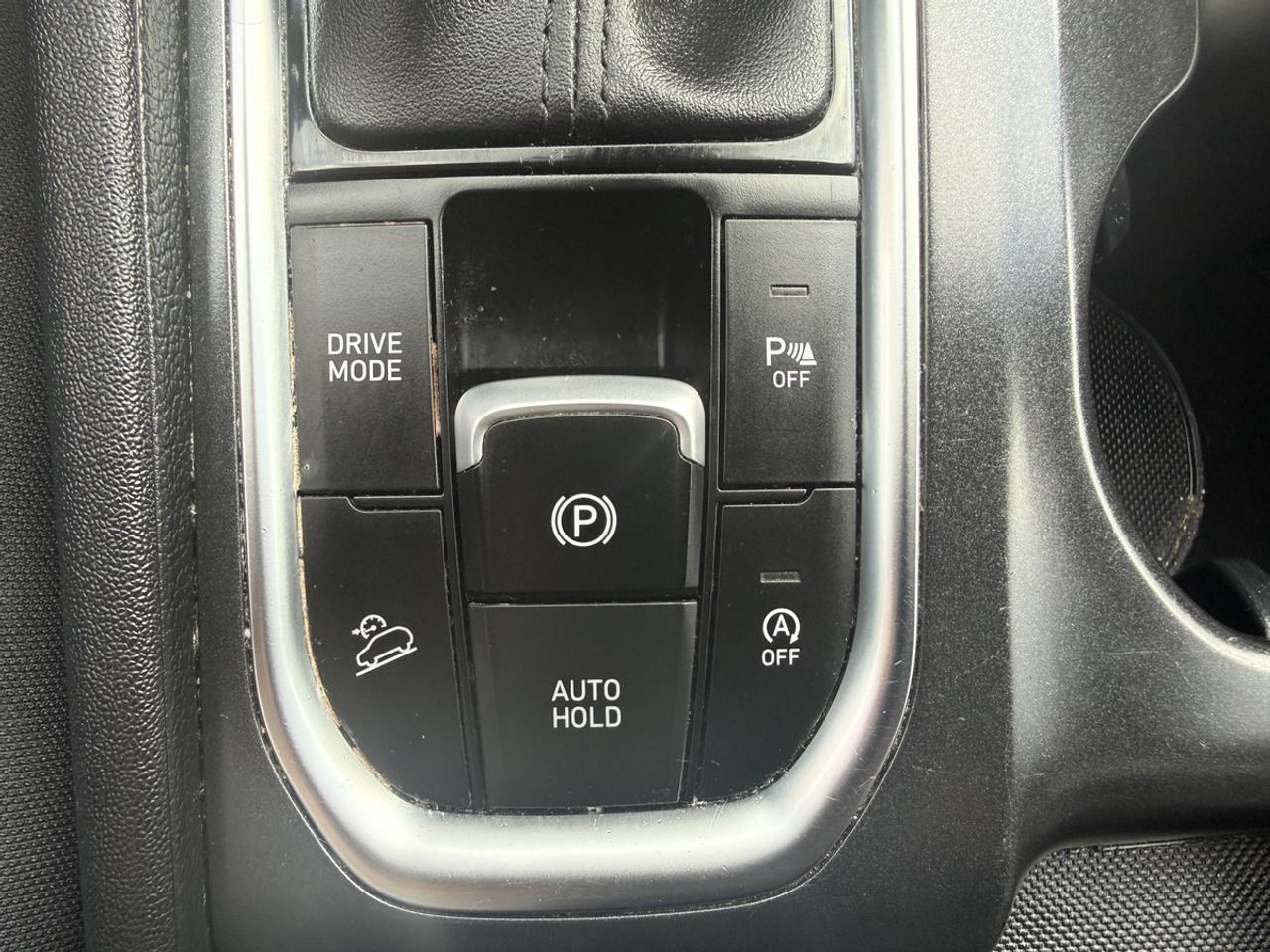 2019 Hyundai Santa Fe PREFERRED AWD - ONE OWNER - NO ACCIDENTS! Photo