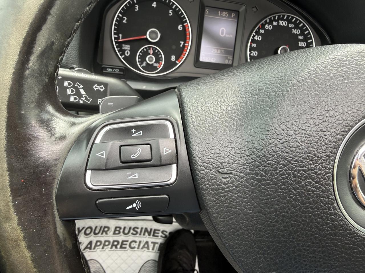 2014 Volkswagen Eos HIGHLINE - 2.0 TSI - CONVERTIBLE - NAVI - LOADED! Photo