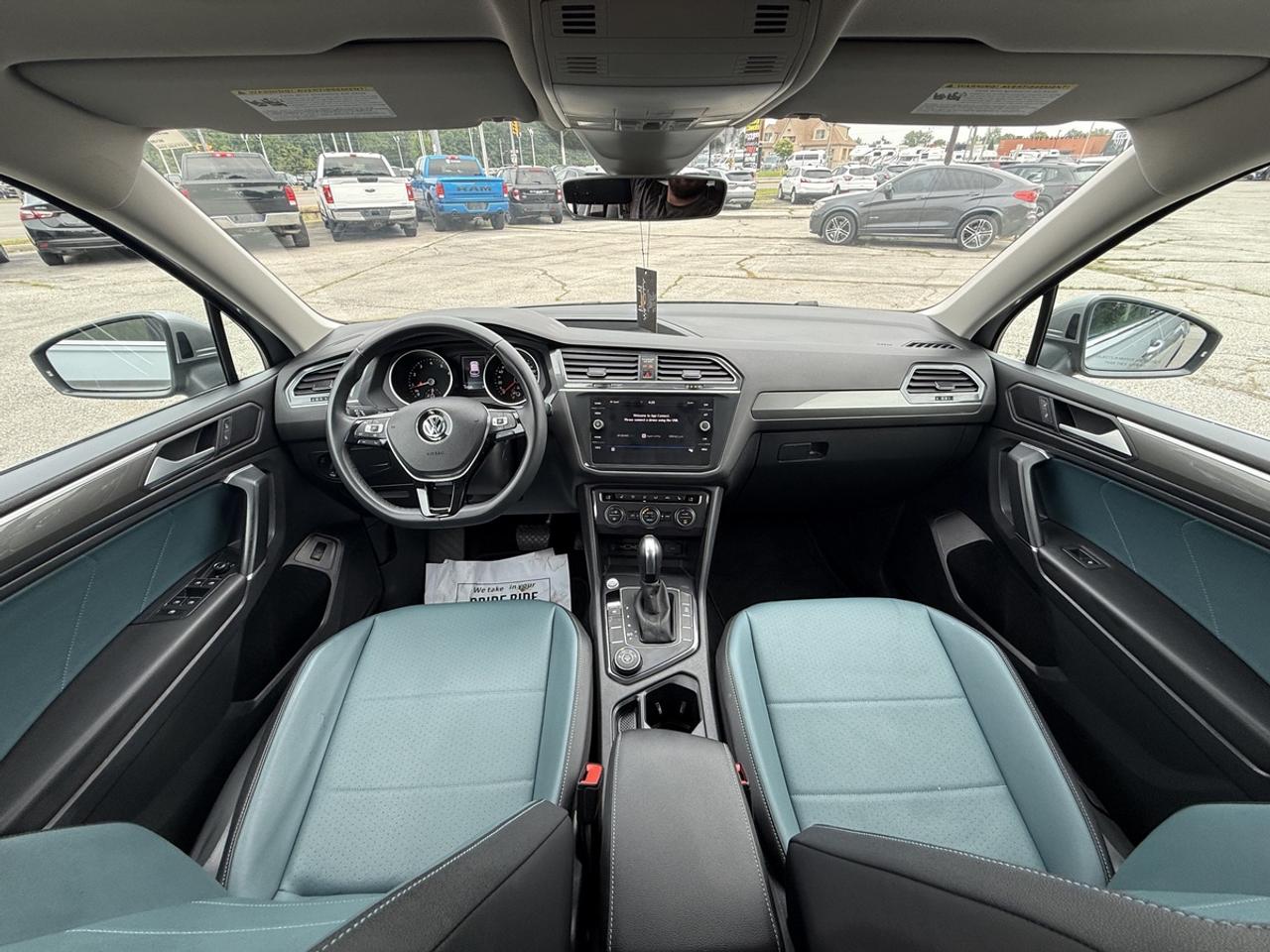 2020 Volkswagen Tiguan SE Photo