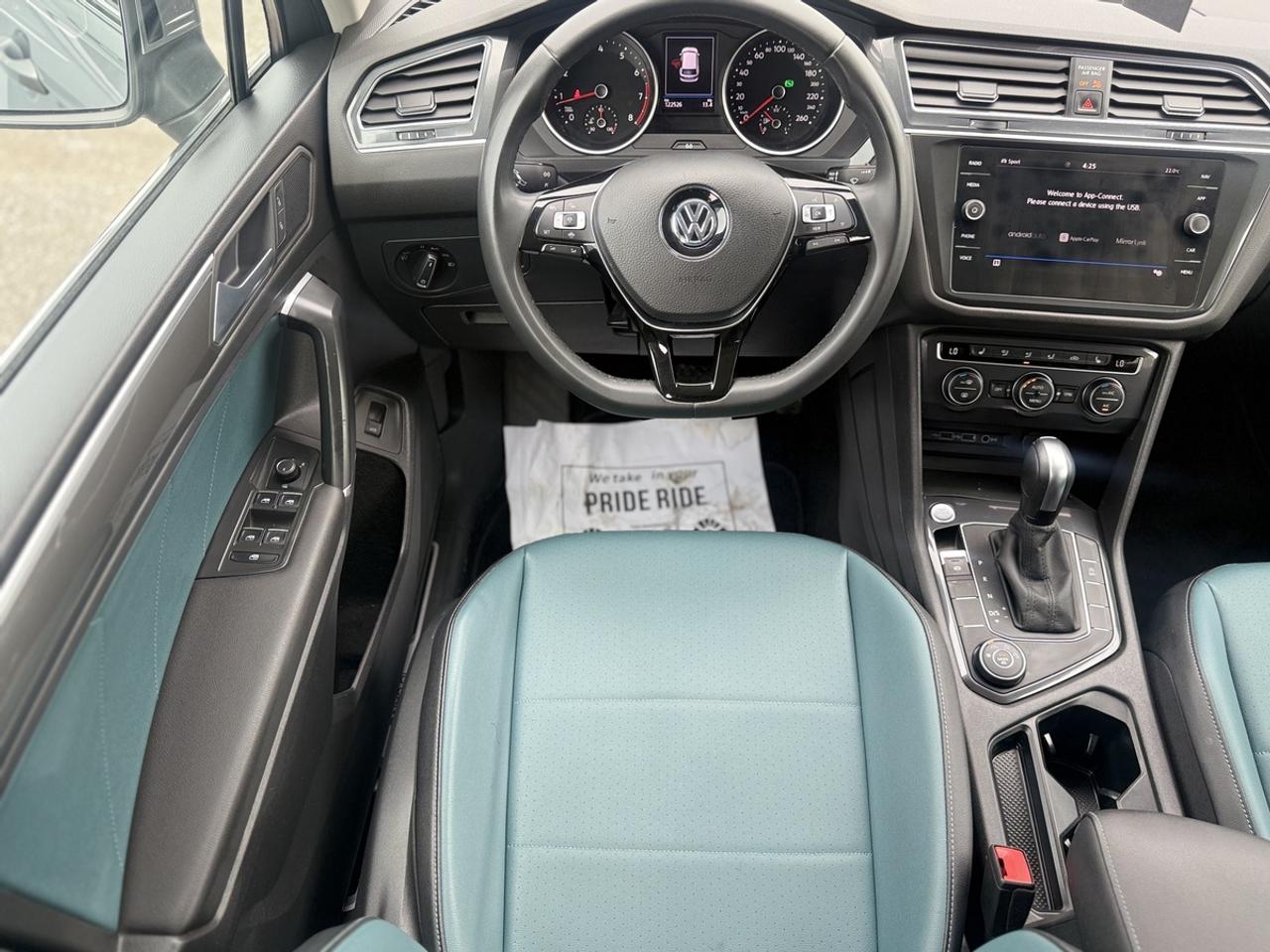 2020 Volkswagen Tiguan SE Photo