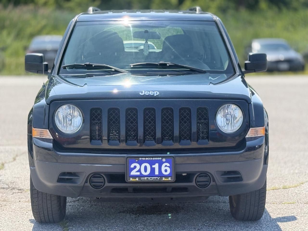 2016 Jeep Patriot SPORT Photo2