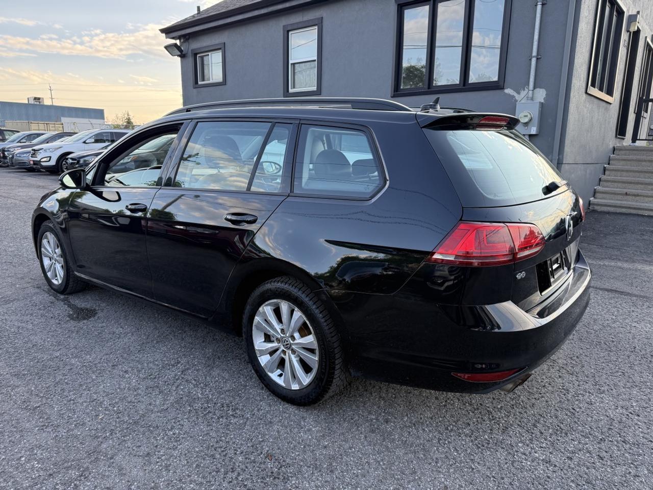 2015 Volkswagen Golf SportWagen HIGHLINE - PANO ROOF - LEATHER - NAVI - R.CAMERA! Photo
