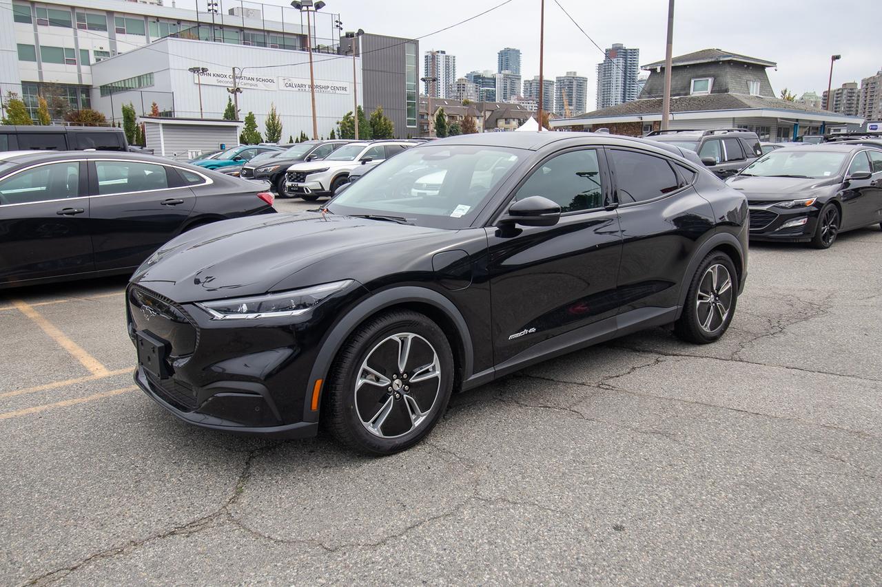 2021 Ford Mustang Mach-E Select Photo1