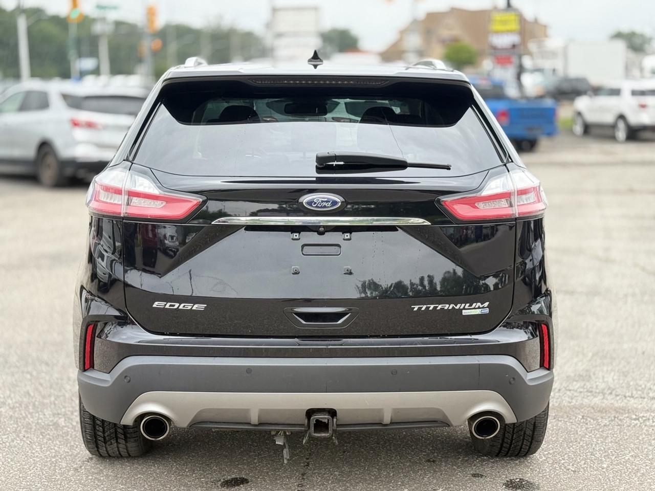 2019 Ford Edge Titanium Photo