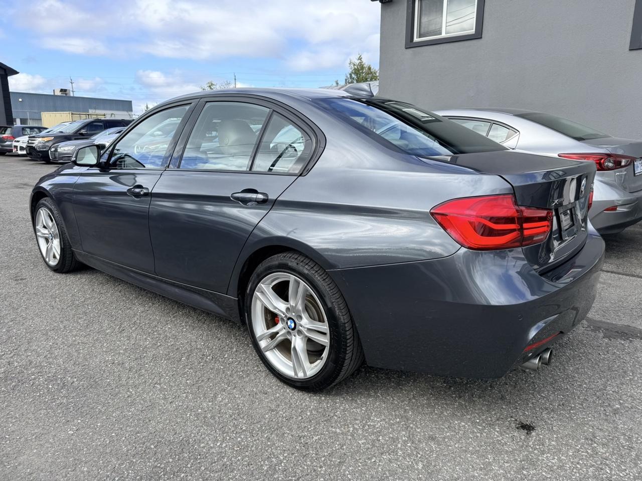 2018 BMW 3 Series 330i xDrive28i AWD - SPORT/M PKG - NAVI - R.CAM! Photo