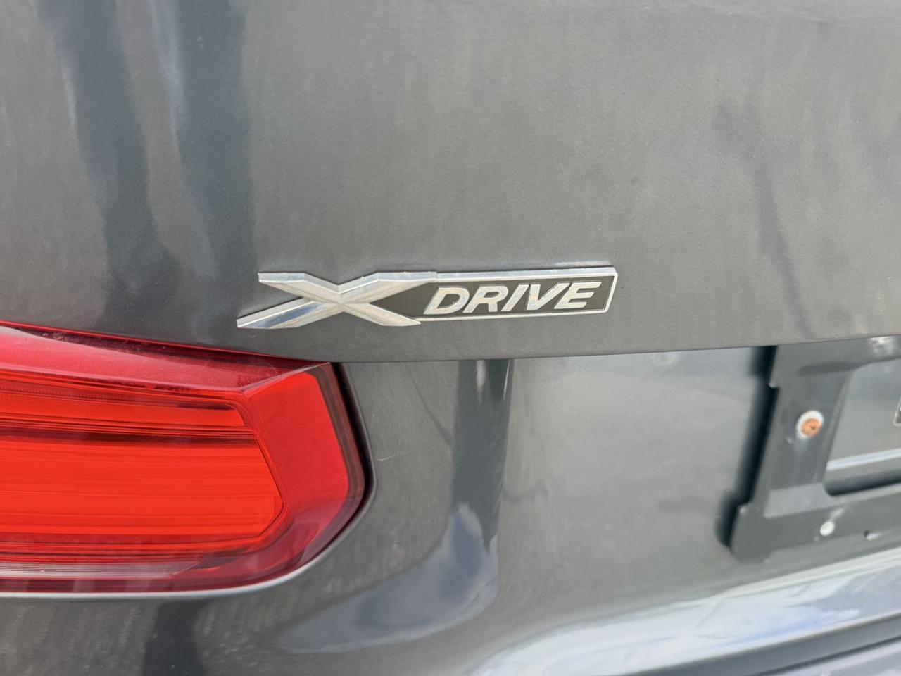 2018 BMW 3 Series 330i xDrive28i AWD - SPORT/M PKG - NAVI - R.CAM! Photo