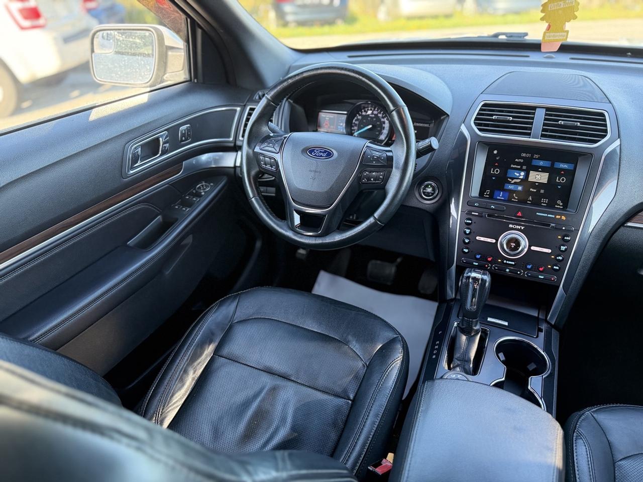 2018 Ford Explorer LIMITED Photo