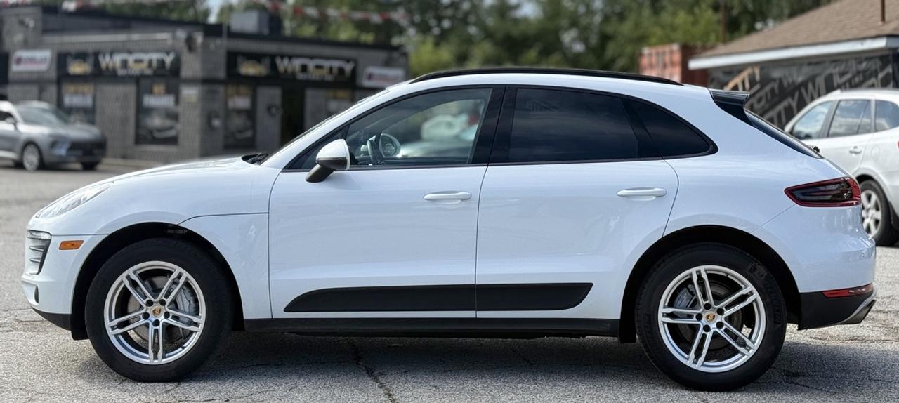 2018 Porsche Macan Base Photo