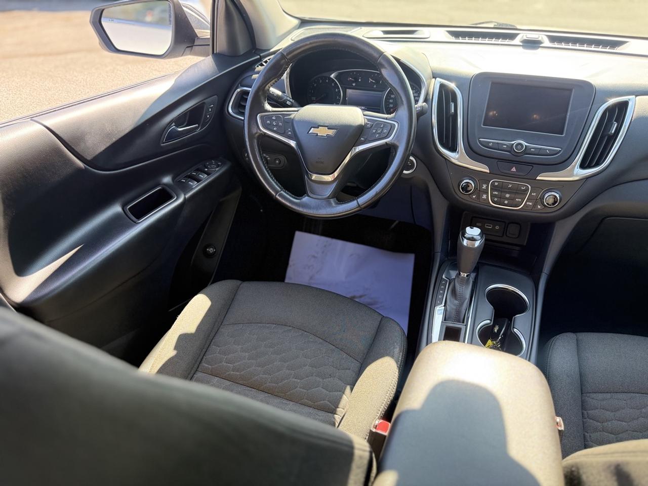 2020 Chevrolet Equinox LT Photo