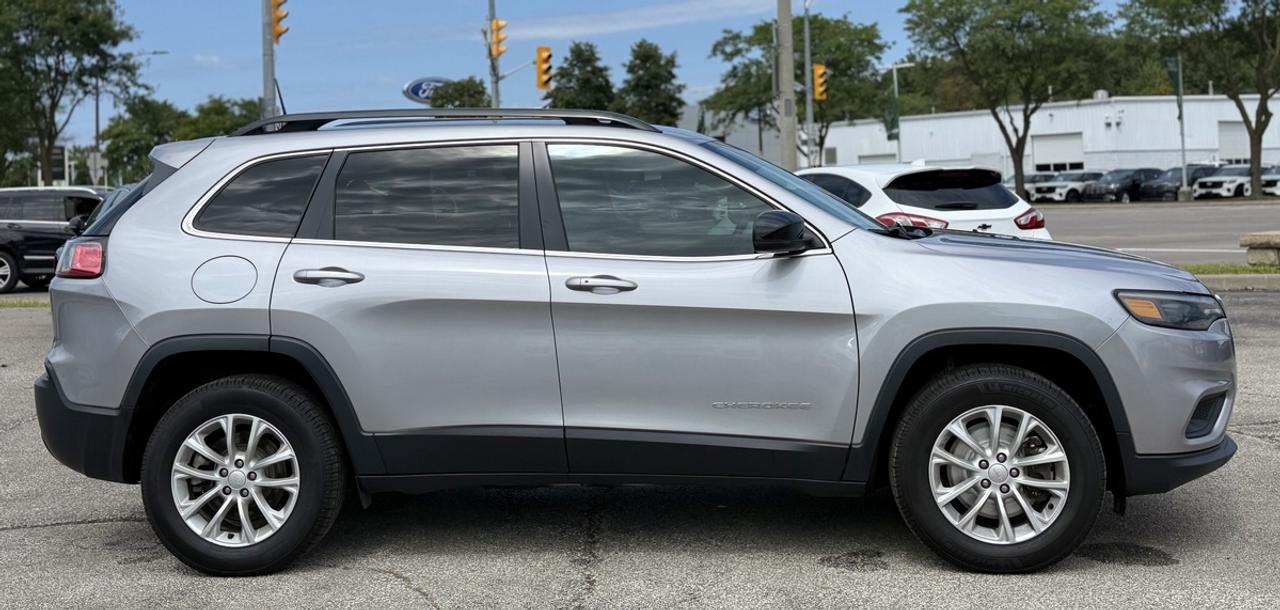 2022 Jeep Cherokee X Photo