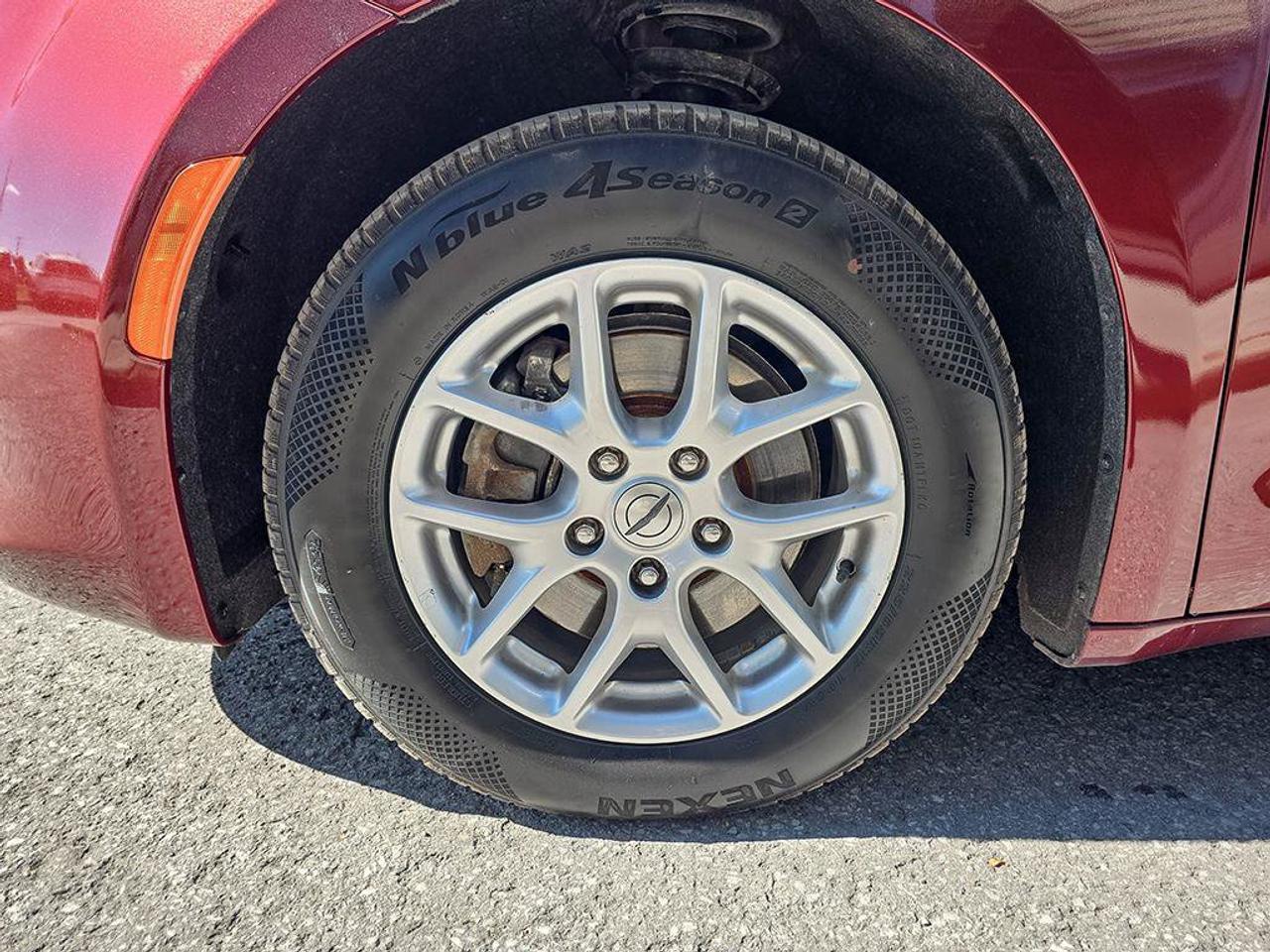 2023 Chrysler Grand Caravan SXT Photo