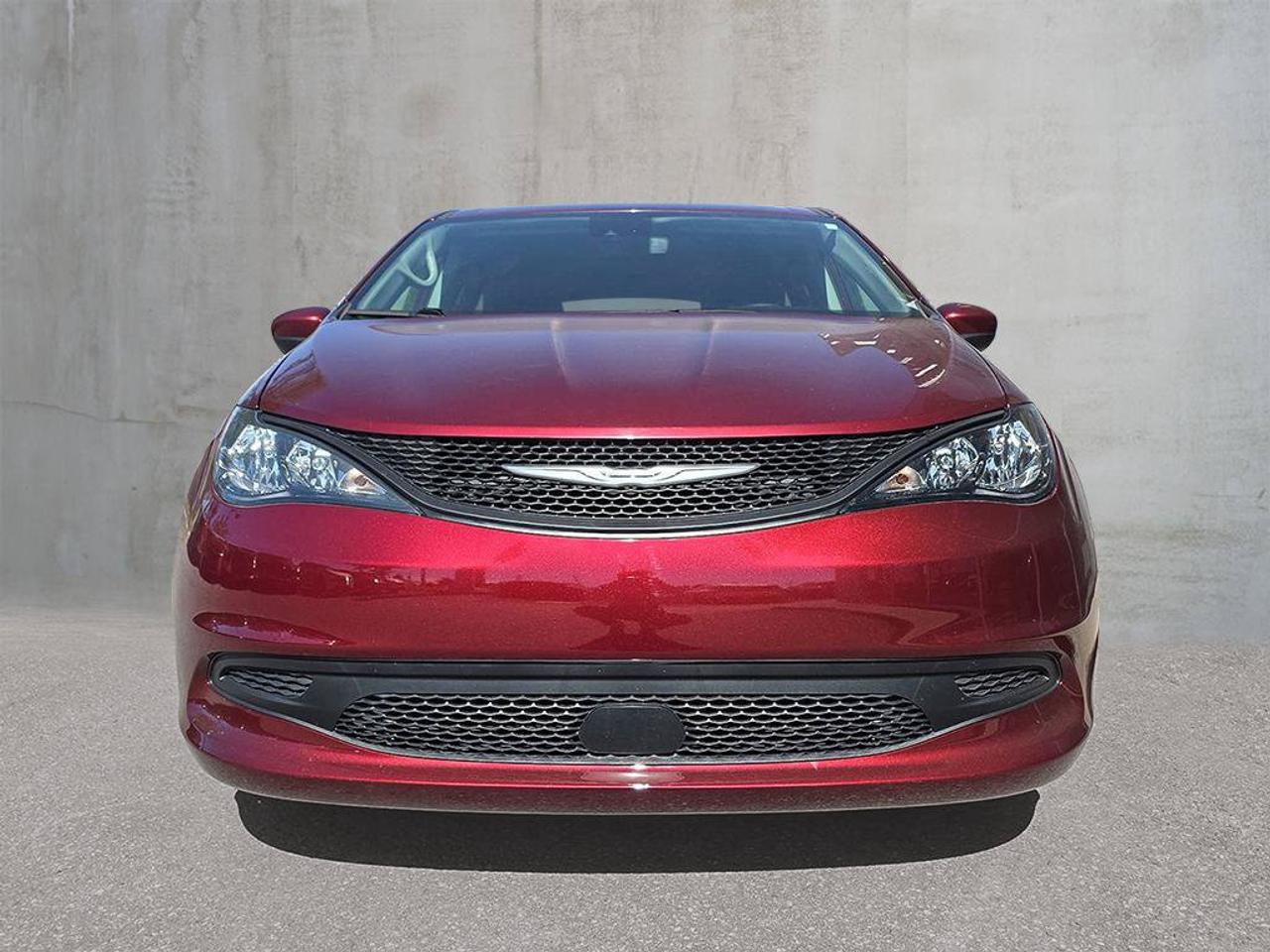 2023 Chrysler Grand Caravan SXT Photo