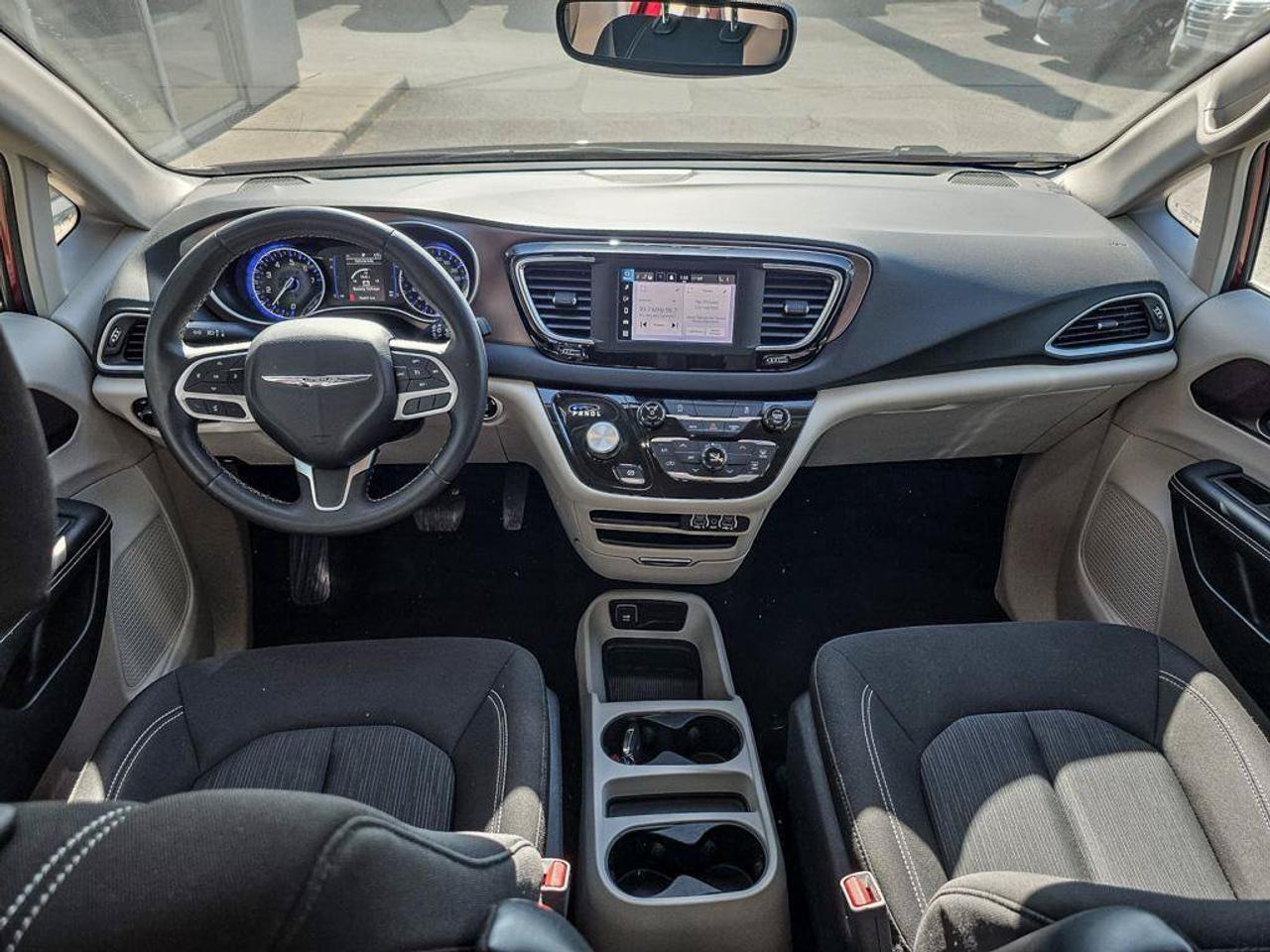 2023 Chrysler Grand Caravan SXT Photo