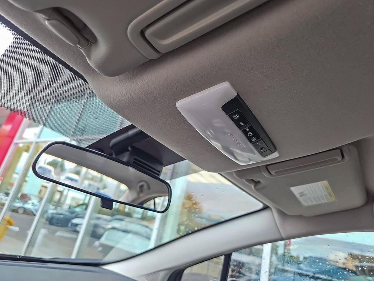 2024 Nissan Versa SR | Apple Car Play | Android Auto | Heated Seats | Photo