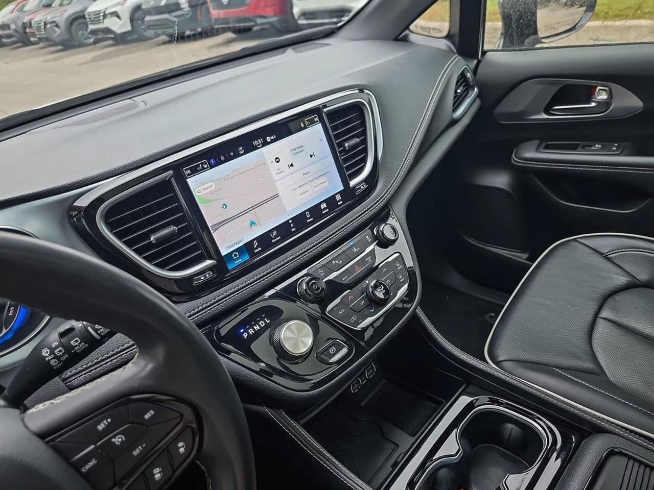 2025 Chrysler Pacifica Limited Photo