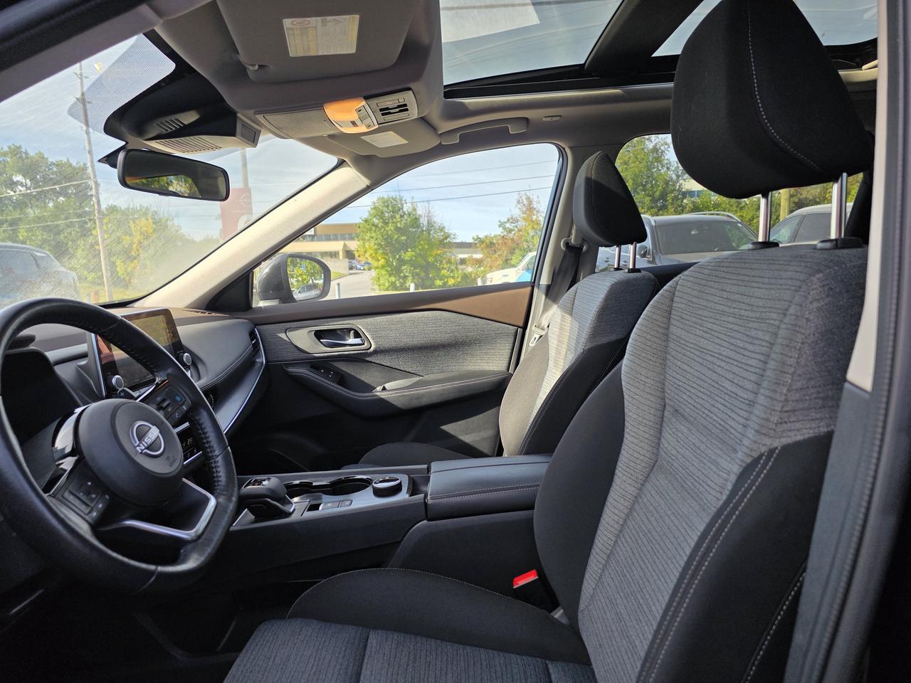 2022 Nissan Rogue SV AWD | Apple Car Play | Android Auto Photo
