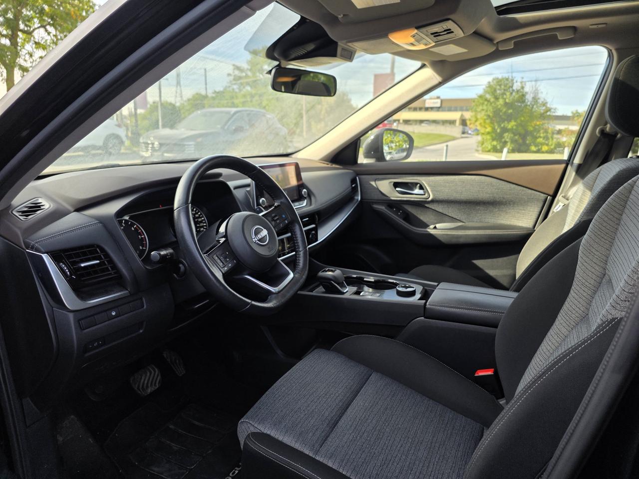 2022 Nissan Rogue SV AWD | Apple Car Play | Android Auto Photo