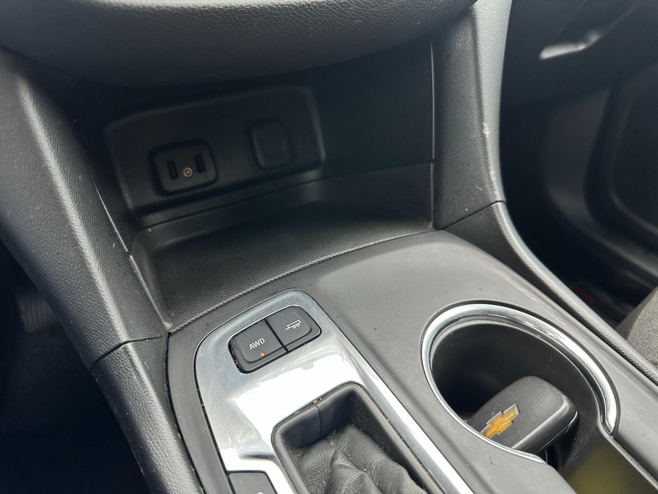 2018 Chevrolet Equinox LT AWD HTD-Cloth NAV XM PowerGate RemStart RvCam Photo