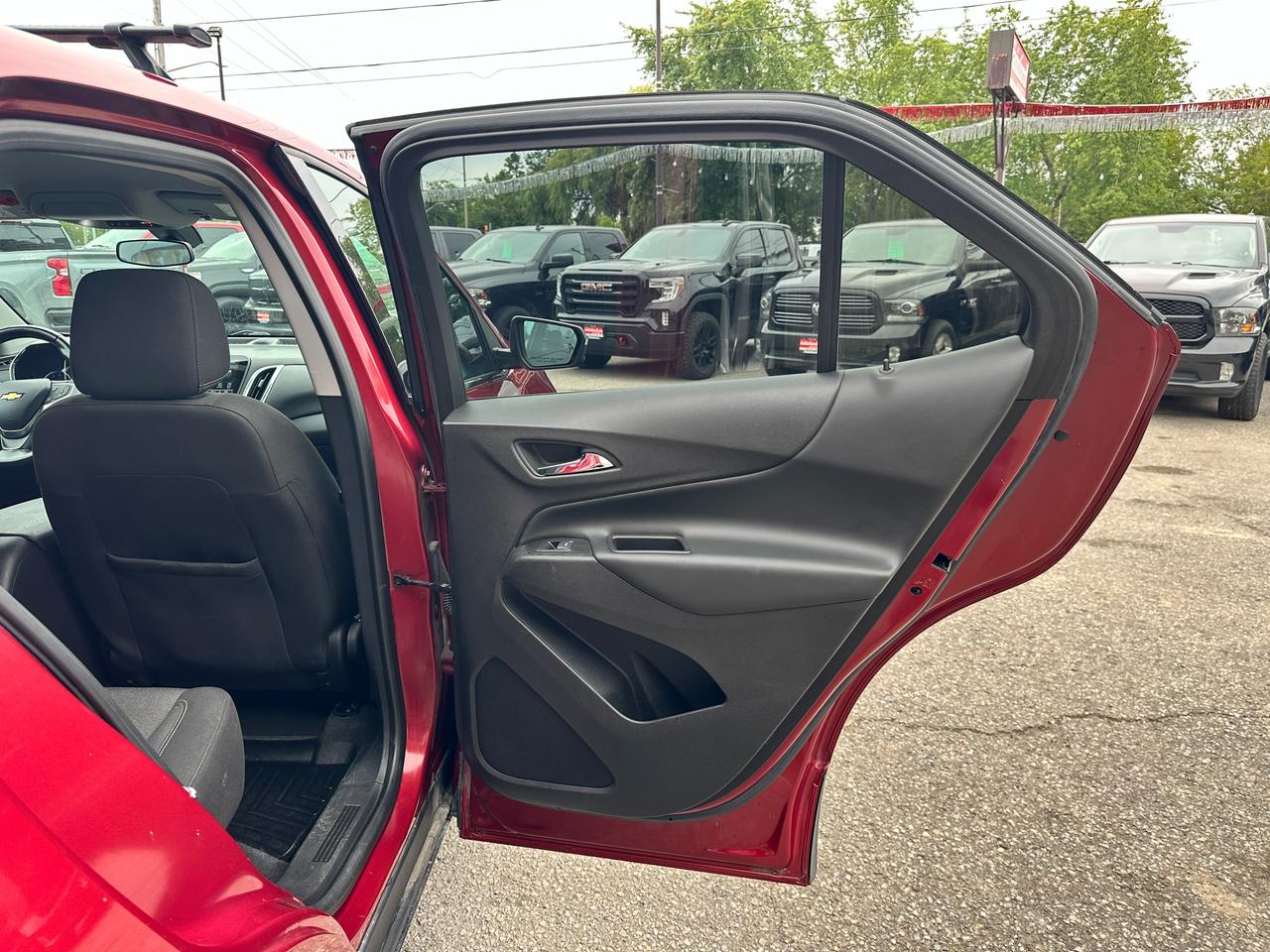 2018 Chevrolet Equinox LT AWD HTD-Cloth NAV XM PowerGate RemStart RvCam Photo