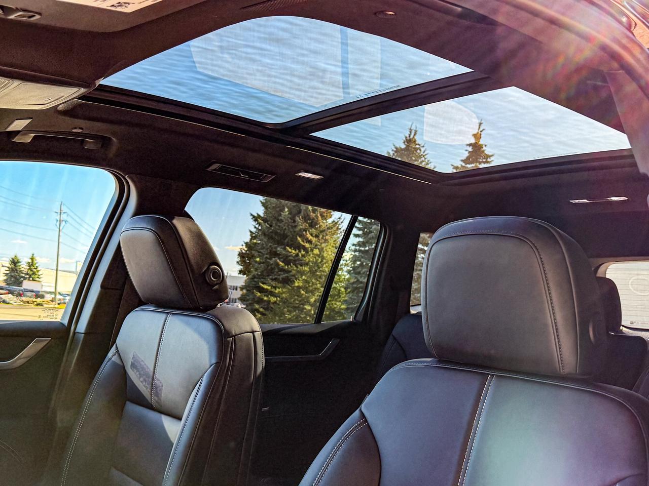 2027 GMC Acadia ELEVATION Photo