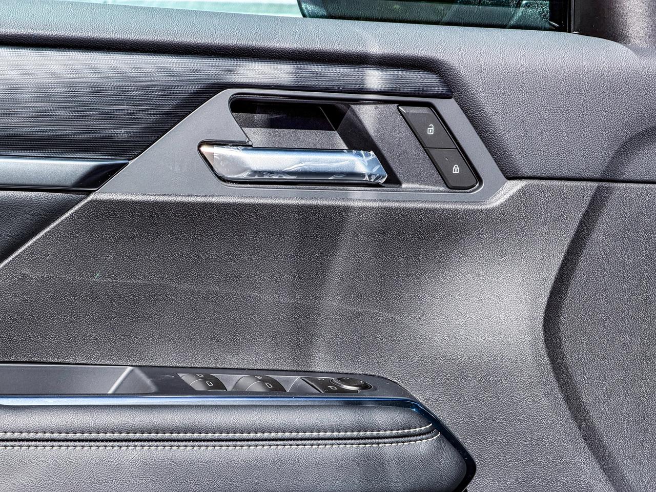 2027 GMC Acadia ELEVATION Photo