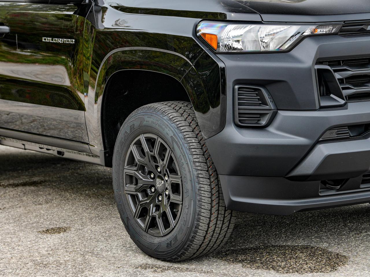 2026 Chevrolet Colorado 4WD Work Truck Photo3