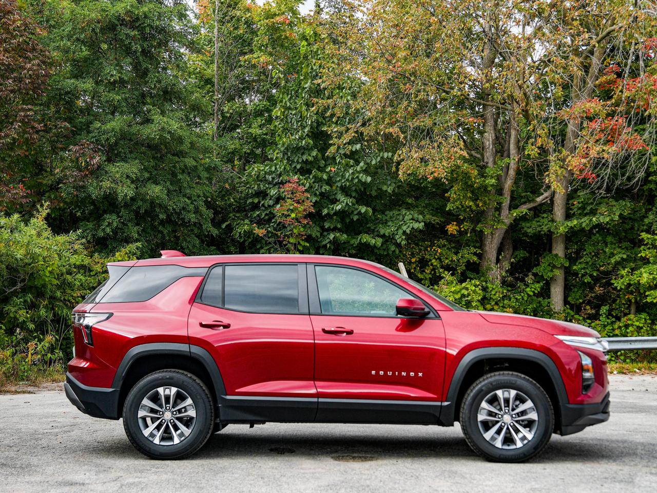 2027 Chevrolet Equinox AWD LT Photo