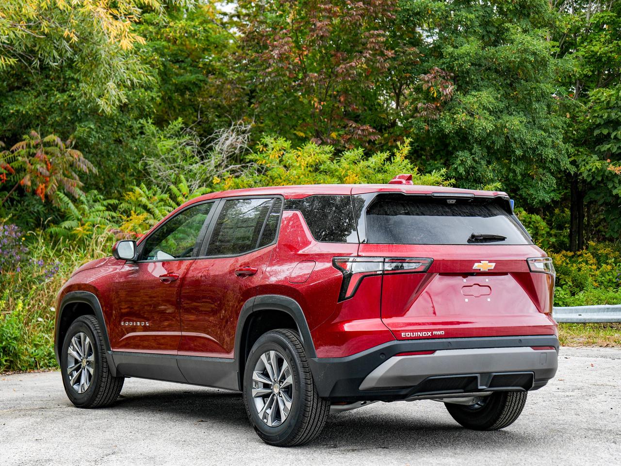 2027 Chevrolet Equinox AWD LT Photo
