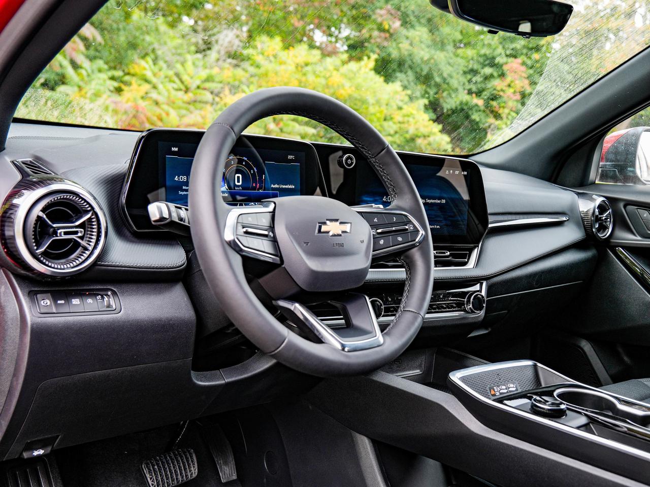 2027 Chevrolet Equinox AWD LT Photo