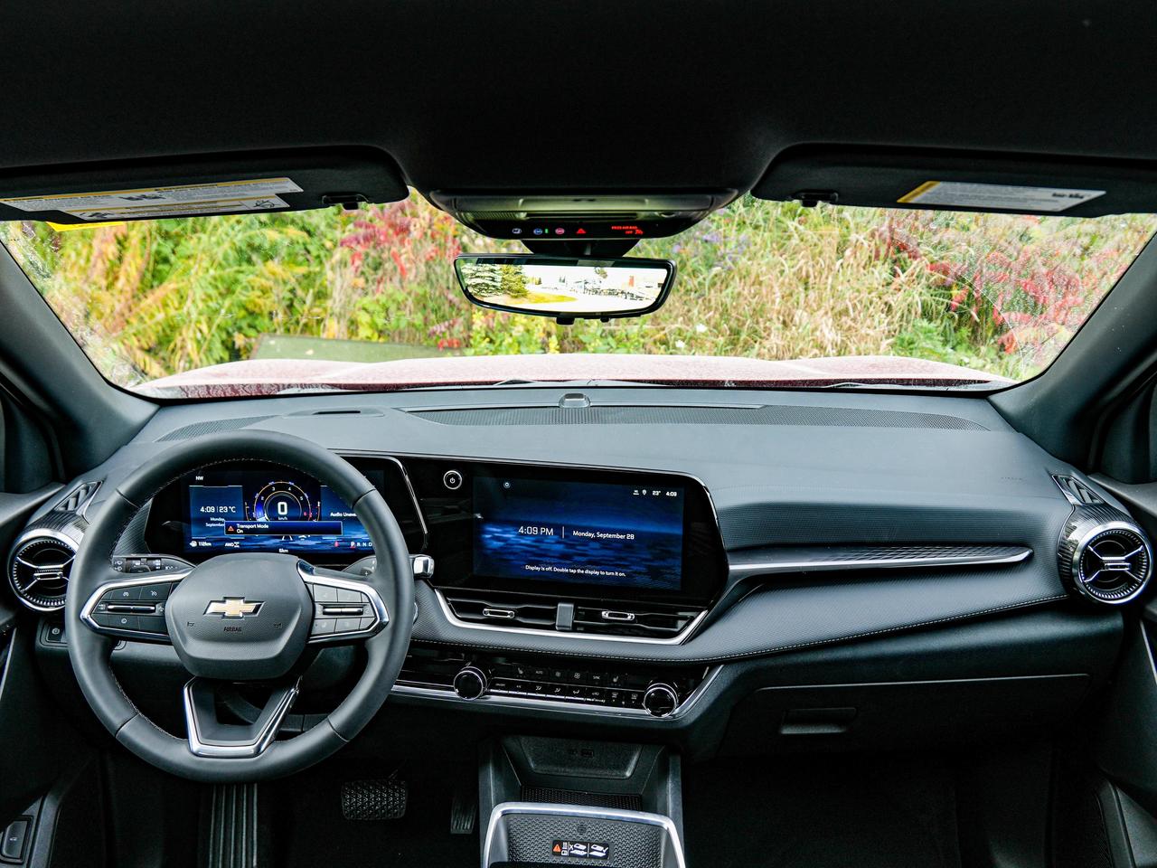 2027 Chevrolet Equinox AWD LT Photo