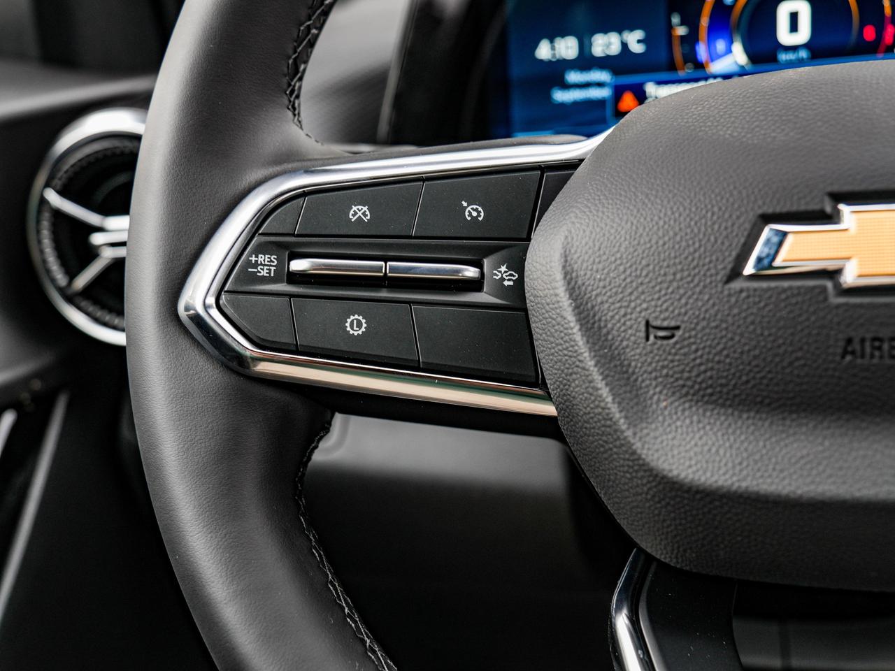 2027 Chevrolet Equinox AWD LT Photo